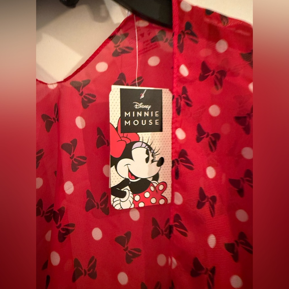 NWTs Disney’s Minnie Mouse scarf. Black bow & polka dots. - Picture 8 of 10